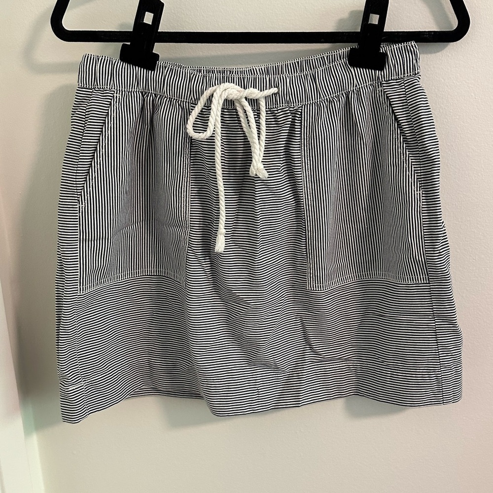 Gap stripe skirt size Small